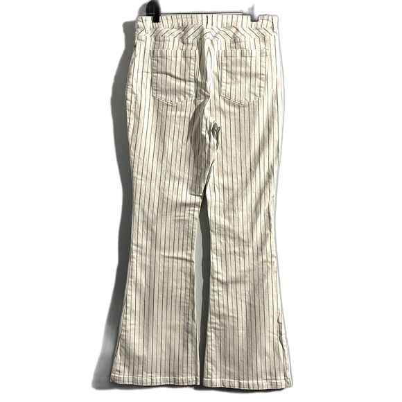 Chelsea & Violet Flare Leg Bell Bottom Jeans White Striped Size 31 Waist - Picture 5 of 9